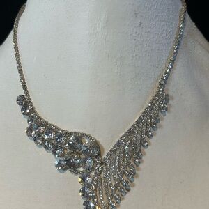 #21 New Silver Tone 16 Inch Necklace rhinestones